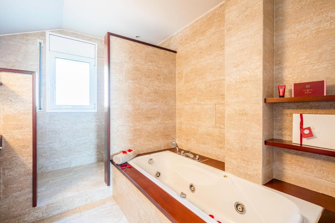Llica d'Amunt Casa Familiar Con Piscina 빌라 외부 사진